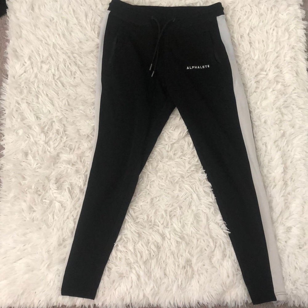 Alphalete Joggers